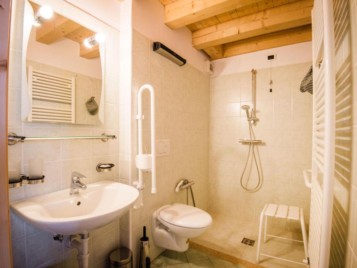 Apartment Albergo Diffuso - Cjasa Ustin-4 By Interhome بارسيز المظهر الخارجي الصورة