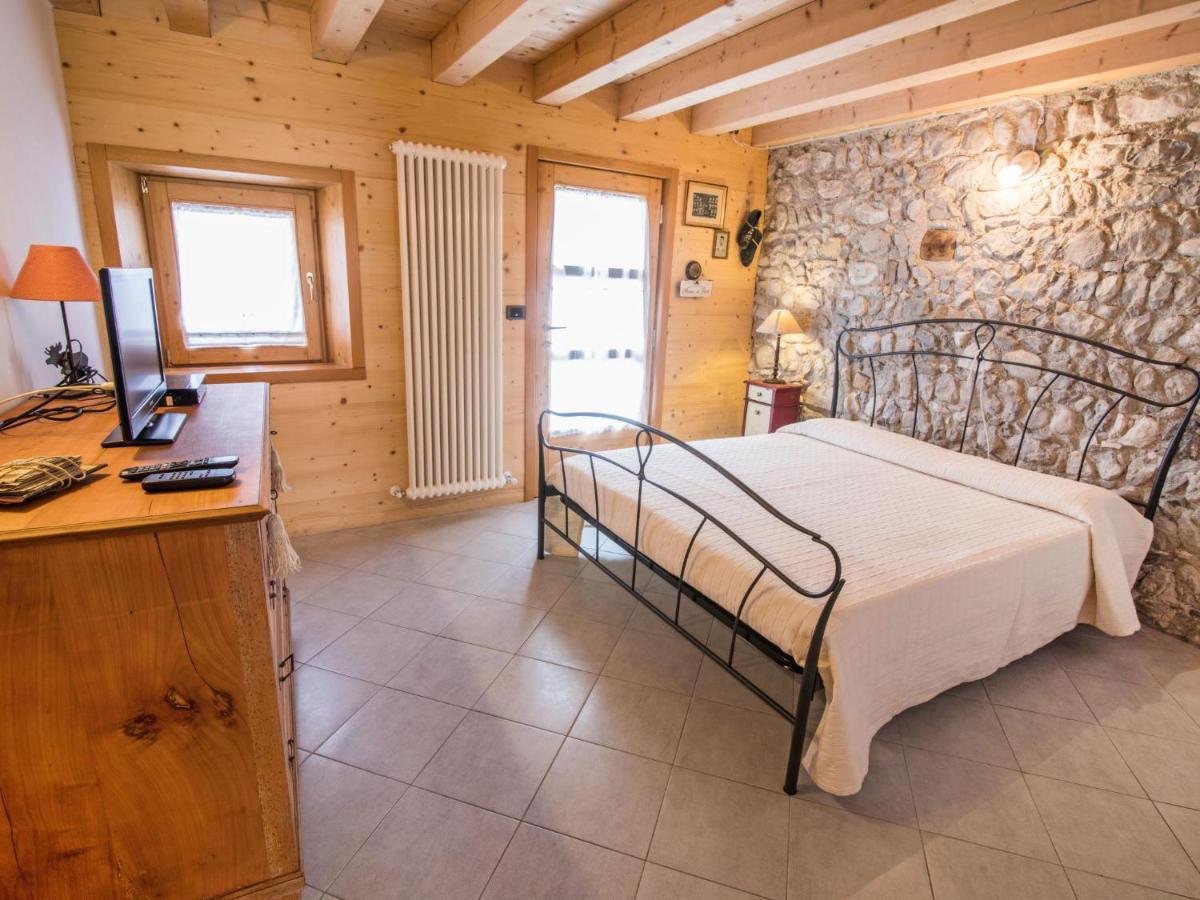 Apartment Albergo Diffuso - Cjasa Ustin-4 By Interhome بارسيز المظهر الخارجي الصورة