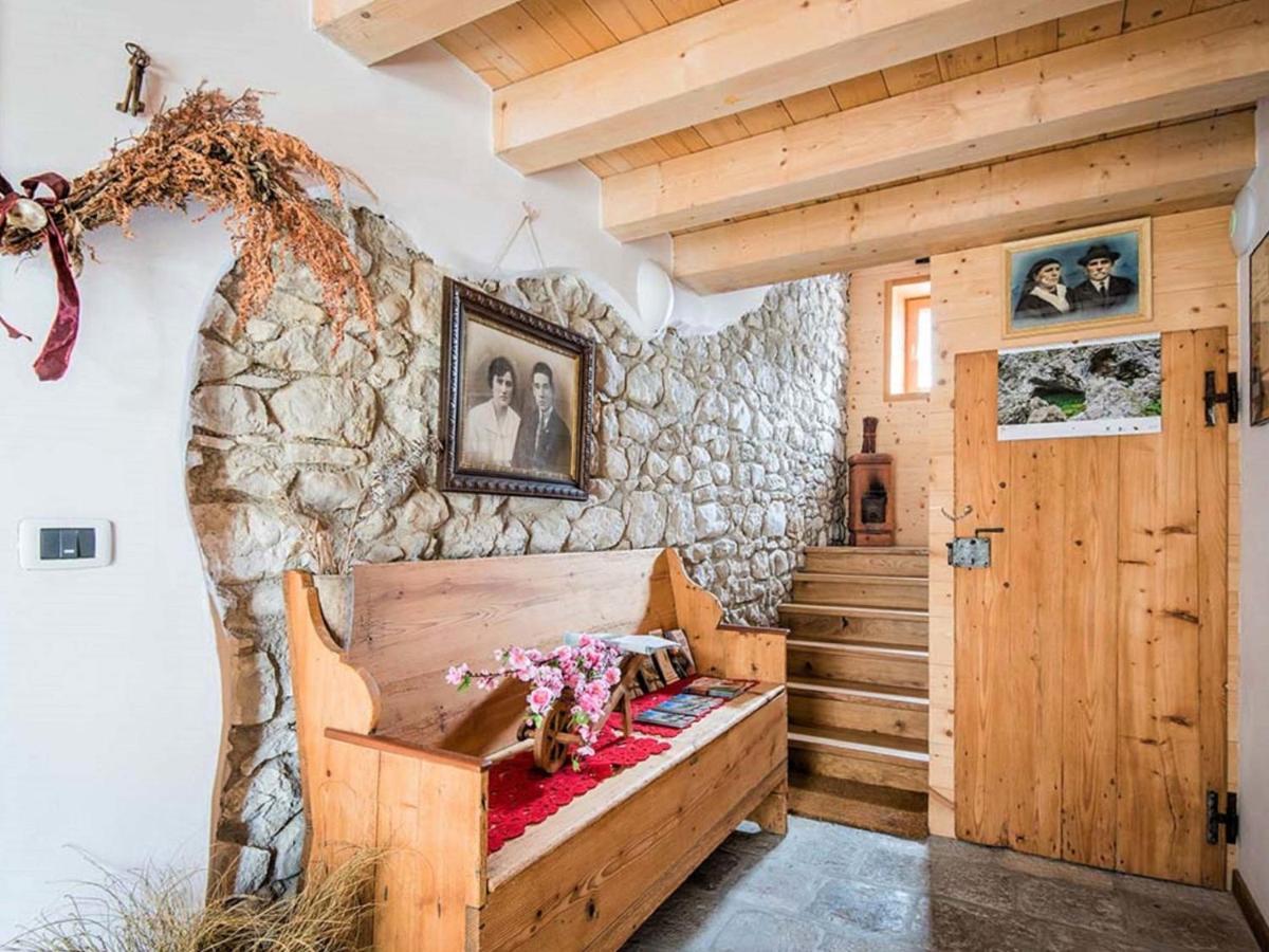 Apartment Albergo Diffuso - Cjasa Ustin-4 By Interhome بارسيز المظهر الخارجي الصورة